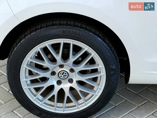 Белый Фольксваген Гольф, объемом двигателя 1.39 л и пробегом 171 тыс. км за 6999 $, фото 52 на Automoto.ua