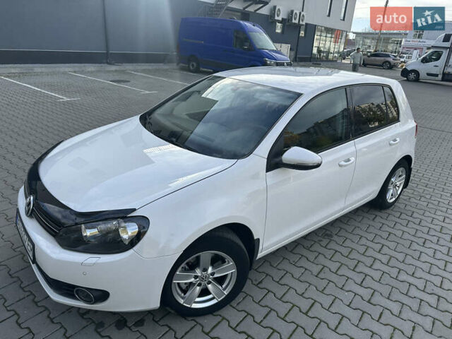 Белый Фольксваген Гольф, объемом двигателя 1.39 л и пробегом 176 тыс. км за 8850 $, фото 10 на Automoto.ua