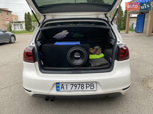 Белый Фольксваген Гольф, объемом двигателя 2.5 л и пробегом 149 тыс. км за 11500 $, фото 13 на Automoto.ua