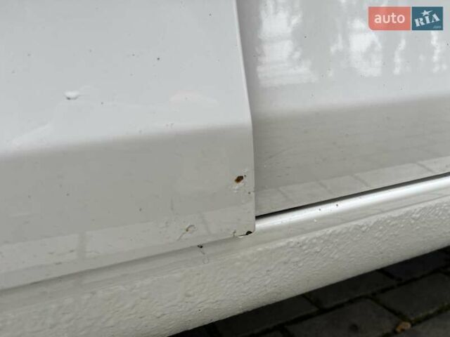 Білий Фольксваген Гольф, об'ємом двигуна 1.39 л та пробігом 100 тис. км за 9300 $, фото 44 на Automoto.ua
