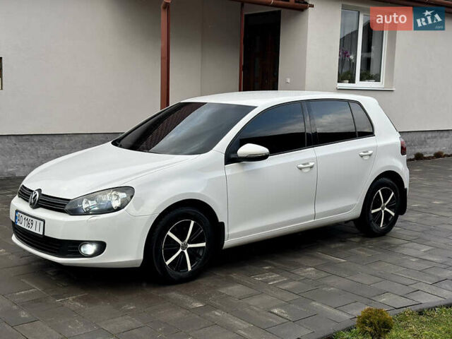 Белый Фольксваген Гольф, объемом двигателя 1.6 л и пробегом 214 тыс. км за 8300 $, фото 19 на Automoto.ua