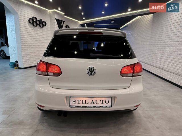 Белый Фольксваген Гольф, объемом двигателя 1.39 л и пробегом 171 тыс. км за 6999 $, фото 7 на Automoto.ua