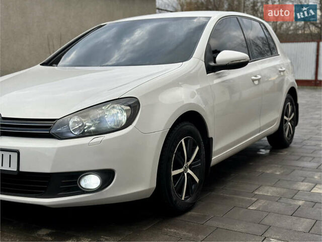Белый Фольксваген Гольф, объемом двигателя 1.6 л и пробегом 214 тыс. км за 8300 $, фото 14 на Automoto.ua