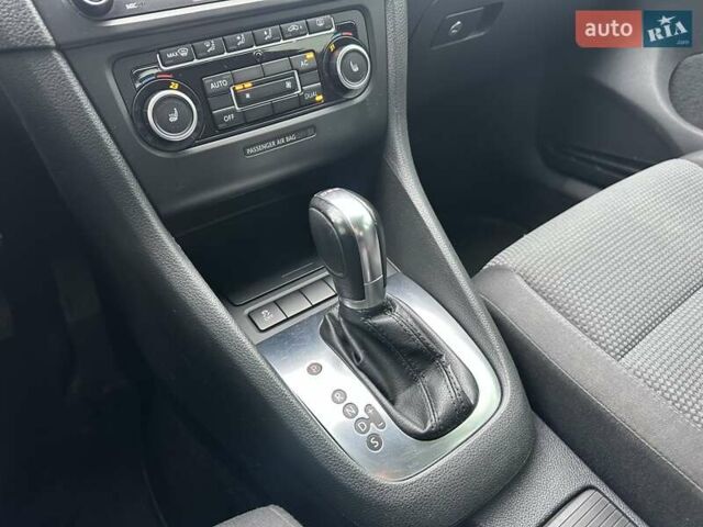 Білий Фольксваген Гольф, об'ємом двигуна 1.39 л та пробігом 162 тис. км за 7900 $, фото 19 на Automoto.ua