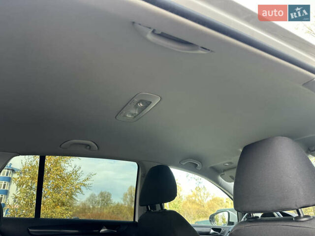 Белый Фольксваген Гольф, объемом двигателя 1.39 л и пробегом 176 тыс. км за 8800 $, фото 25 на Automoto.ua