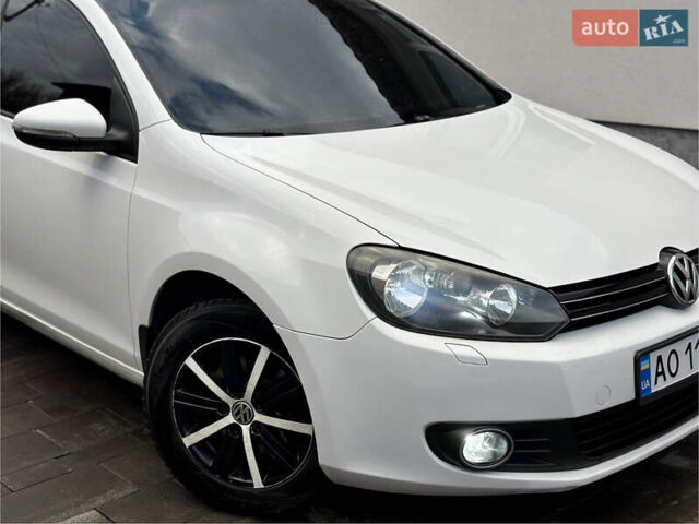 Белый Фольксваген Гольф, объемом двигателя 1.6 л и пробегом 214 тыс. км за 8300 $, фото 17 на Automoto.ua