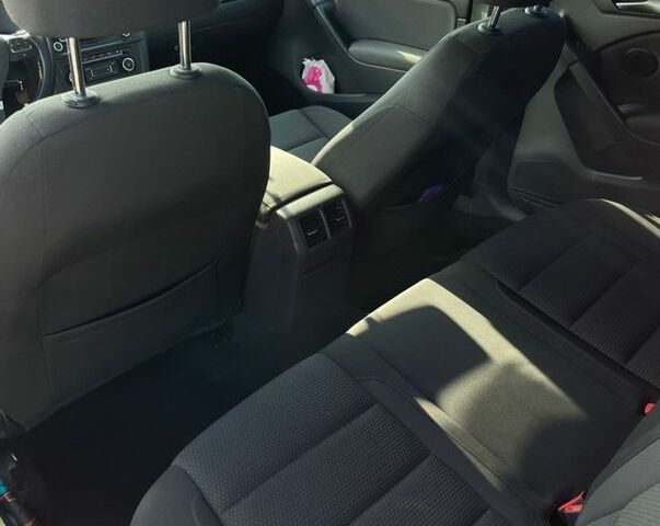 Білий Фольксваген Гольф, об'ємом двигуна 1.6 л та пробігом 249 тис. км за 8800 $, фото 4 на Automoto.ua