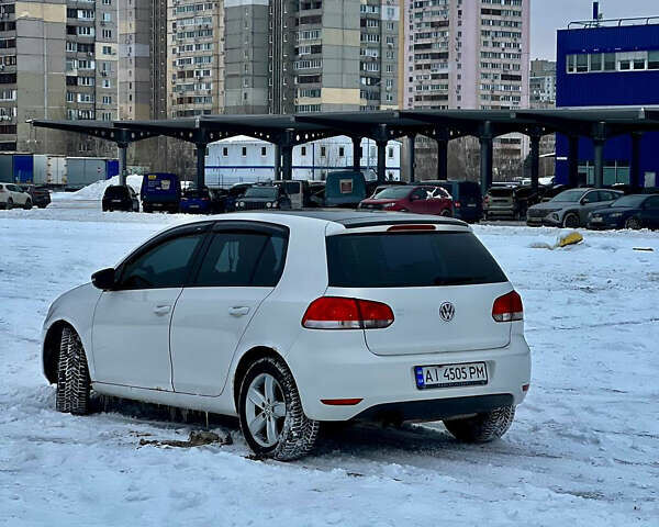 Белый Фольксваген Гольф, объемом двигателя 1.39 л и пробегом 293 тыс. км за 7999 $, фото 12 на Automoto.ua