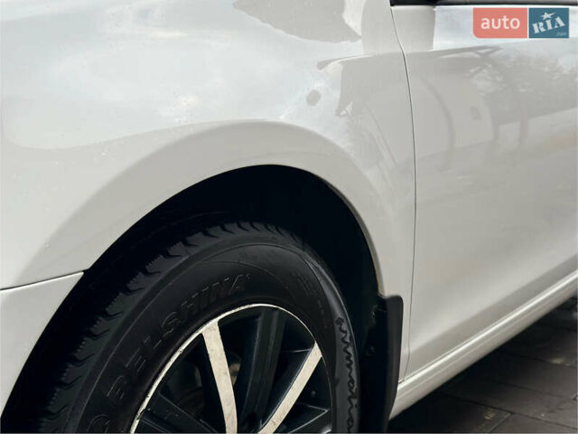 Белый Фольксваген Гольф, объемом двигателя 1.6 л и пробегом 214 тыс. км за 8300 $, фото 8 на Automoto.ua