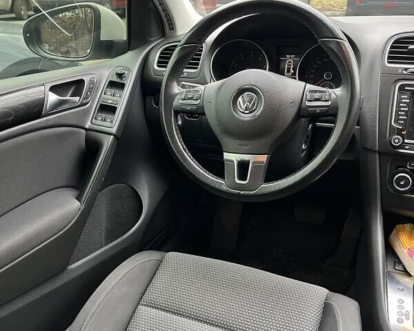 Белый Фольксваген Гольф, объемом двигателя 1.39 л и пробегом 161 тыс. км за 9000 $, фото 9 на Automoto.ua