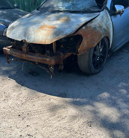 Белый Фольксваген Гольф, объемом двигателя 1.6 л и пробегом 212 тыс. км за 1900 $, фото 2 на Automoto.ua