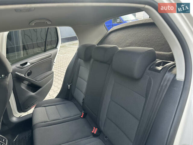 Белый Фольксваген Гольф, объемом двигателя 1.39 л и пробегом 176 тыс. км за 8850 $, фото 38 на Automoto.ua