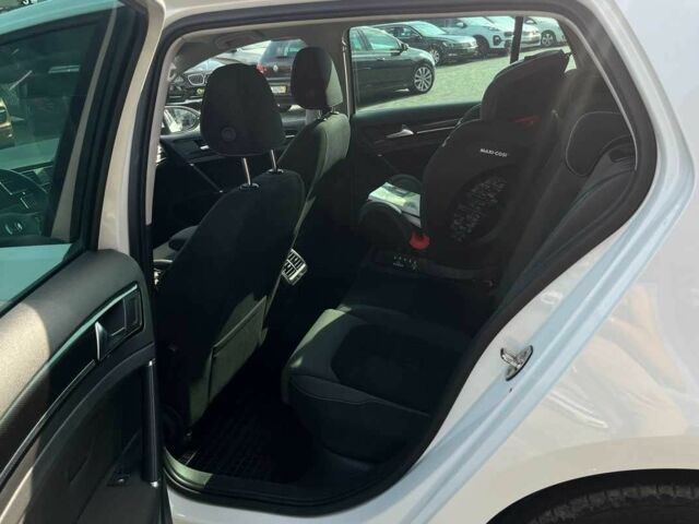 Білий Фольксваген Гольф, об'ємом двигуна 1.4 л та пробігом 176 тис. км за 14800 $, фото 11 на Automoto.ua