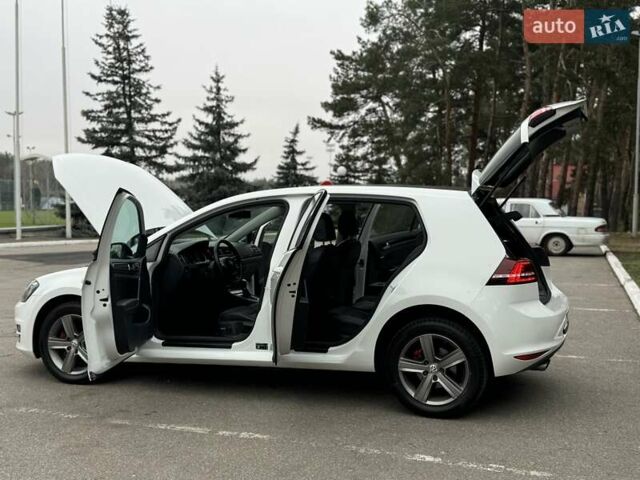 Белый Фольксваген Гольф, объемом двигателя 1.97 л и пробегом 199 тыс. км за 12800 $, фото 24 на Automoto.ua