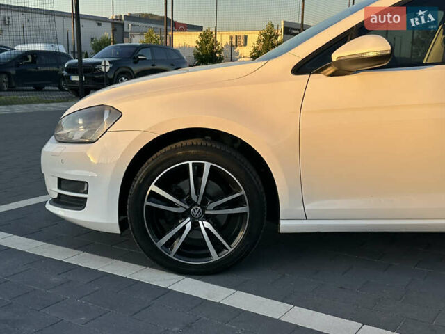 Білий Фольксваген Гольф, об'ємом двигуна 1.97 л та пробігом 272 тис. км за 12799 $, фото 12 на Automoto.ua
