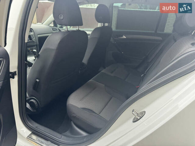 Белый Фольксваген Гольф, объемом двигателя 1.4 л и пробегом 151 тыс. км за 10800 $, фото 13 на Automoto.ua