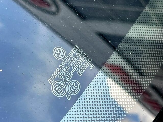 Белый Фольксваген Гольф, объемом двигателя 25 л и пробегом 250 тыс. км за 9500 $, фото 8 на Automoto.ua