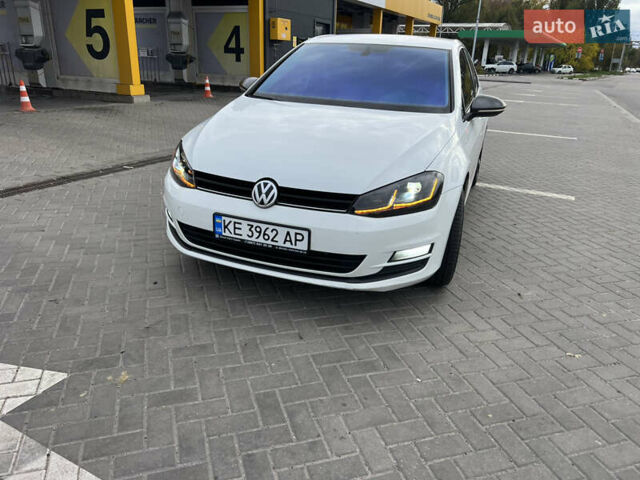 Белый Фольксваген Гольф, объемом двигателя 1.97 л и пробегом 307 тыс. км за 11999 $, фото 1 на Automoto.ua