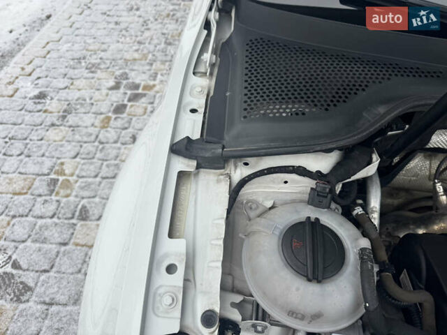 Белый Фольксваген Гольф, объемом двигателя 1.4 л и пробегом 151 тыс. км за 10800 $, фото 26 на Automoto.ua