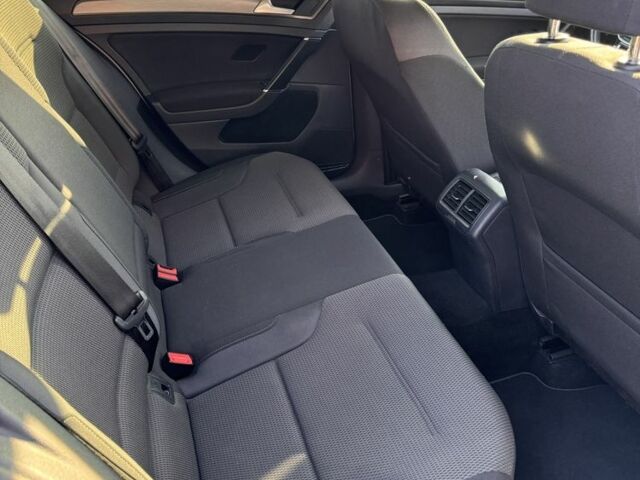 Белый Фольксваген Гольф, объемом двигателя 2 л и пробегом 215 тыс. км за 12200 $, фото 15 на Automoto.ua