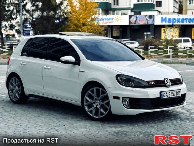 Фольксваген Гольф 2013 в Полтаве на Automoto.ua Белый Фольксваген Гольф, объемом двигателя 2 л и пробегом 199 тыс. км за 10400 $, фото 4 на Automoto.ua