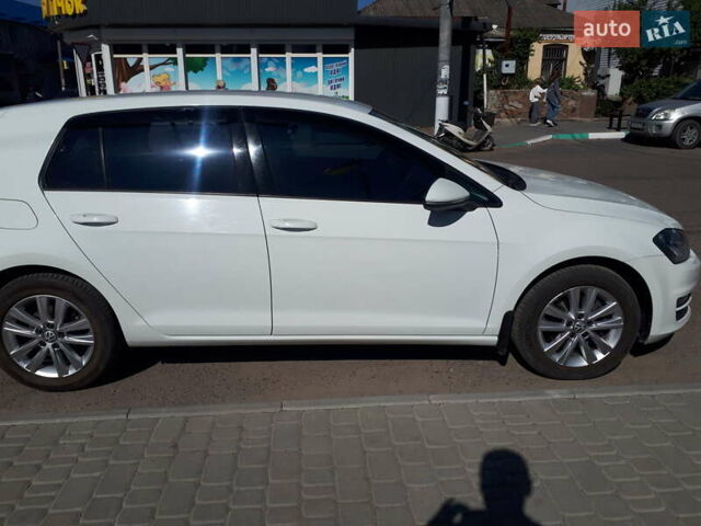 Белый Фольксваген Гольф, объемом двигателя 1.4 л и пробегом 164 тыс. км за 12300 $, фото 4 на Automoto.ua