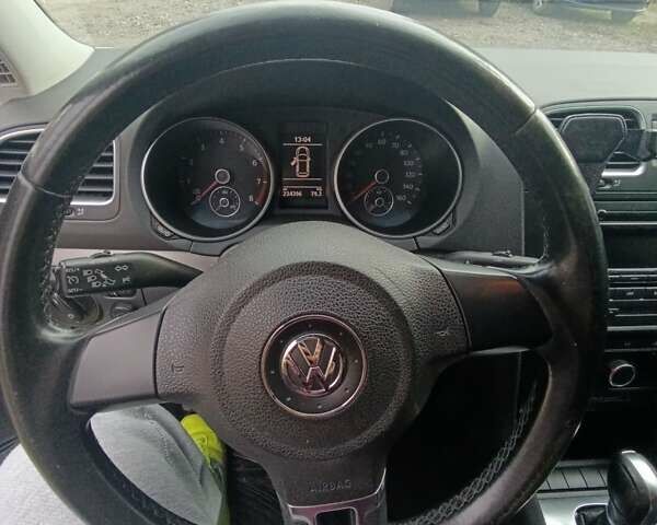 Белый Фольксваген Гольф, объемом двигателя 2.48 л и пробегом 234 тыс. км за 7800 $, фото 8 на Automoto.ua