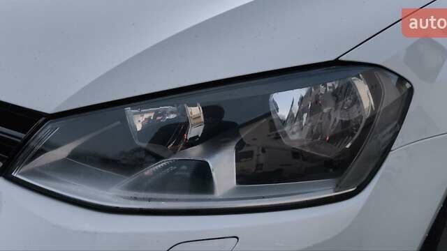 Белый Фольксваген Гольф, объемом двигателя 1.97 л и пробегом 250 тыс. км за 13300 $, фото 15 на Automoto.ua