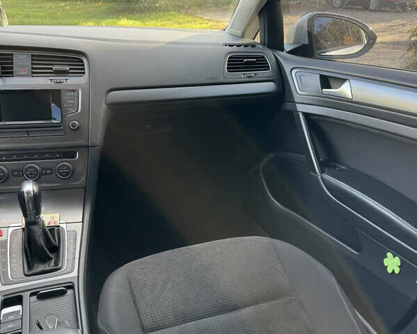 Білий Фольксваген Гольф, об'ємом двигуна 1.97 л та пробігом 125 тис. км за 15200 $, фото 9 на Automoto.ua