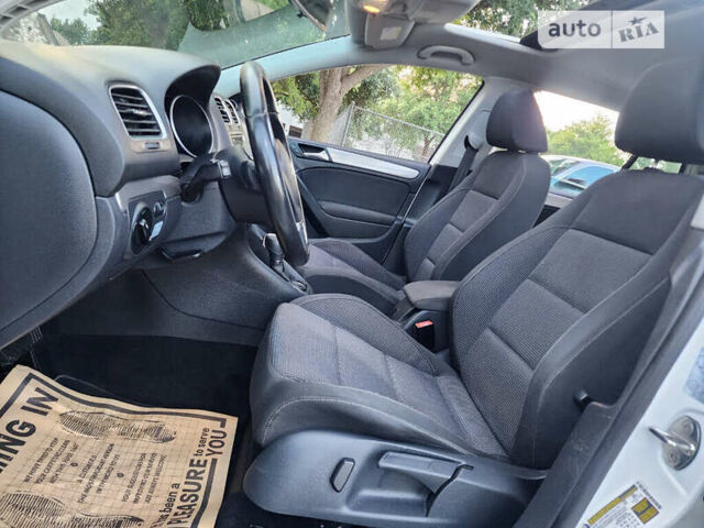 Белый Фольксваген Гольф, объемом двигателя 2 л и пробегом 169 тыс. км за 2000 $, фото 9 на Automoto.ua