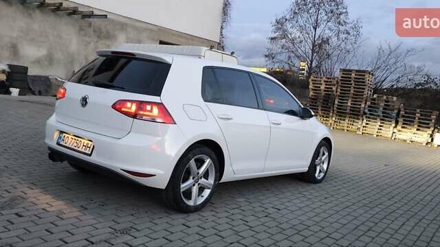 Белый Фольксваген Гольф, объемом двигателя 1.97 л и пробегом 250 тыс. км за 13300 $, фото 3 на Automoto.ua