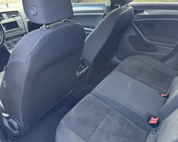 Білий Фольксваген Гольф, об'ємом двигуна 1.97 л та пробігом 125 тис. км за 15200 $, фото 10 на Automoto.ua