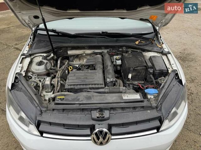 Белый Фольксваген Гольф, объемом двигателя 1.4 л и пробегом 150 тыс. км за 10900 $, фото 26 на Automoto.ua