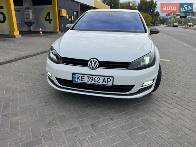 Белый Фольксваген Гольф, объемом двигателя 1.97 л и пробегом 307 тыс. км за 11999 $, фото 2 на Automoto.ua