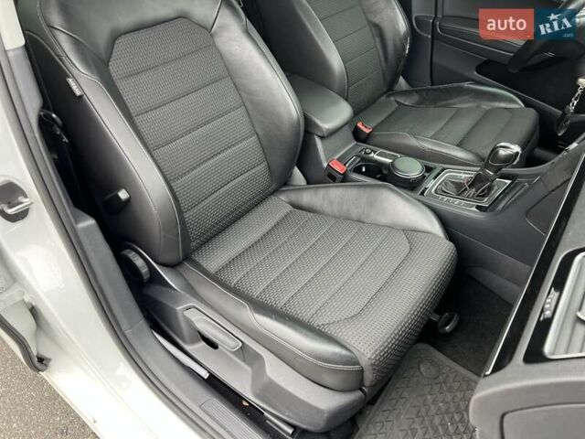 Белый Фольксваген Гольф, объемом двигателя 1.4 л и пробегом 125 тыс. км за 14777 $, фото 31 на Automoto.ua