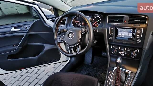 Белый Фольксваген Гольф, объемом двигателя 1.97 л и пробегом 250 тыс. км за 13300 $, фото 9 на Automoto.ua