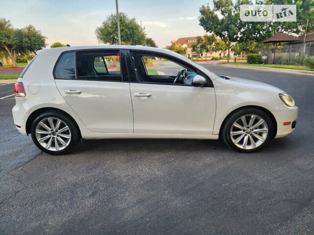 Белый Фольксваген Гольф, объемом двигателя 2 л и пробегом 169 тыс. км за 2000 $, фото 4 на Automoto.ua