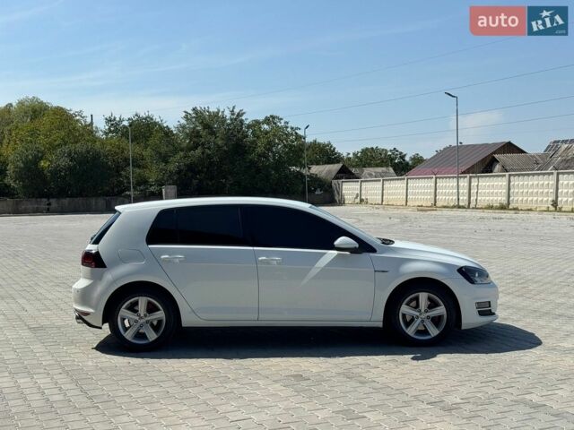 Белый Фольксваген Гольф, объемом двигателя 1.97 л и пробегом 299 тыс. км за 10899 $, фото 4 на Automoto.ua