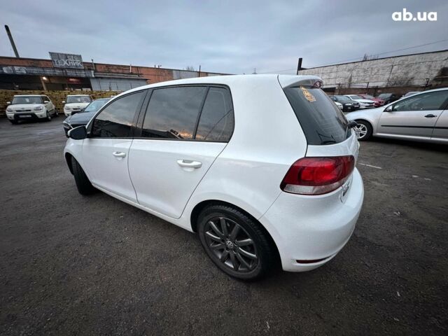 Білий Фольксваген Гольф, об'ємом двигуна 2.5 л та пробігом 234 тис. км за 7500 $, фото 4 на Automoto.ua