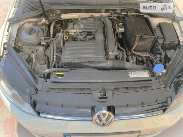 Білий Фольксваген Гольф, об'ємом двигуна 1.4 л та пробігом 253 тис. км за 13850 $, фото 6 на Automoto.ua