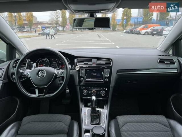 Белый Фольксваген Гольф, объемом двигателя 1.4 л и пробегом 125 тыс. км за 14777 $, фото 19 на Automoto.ua