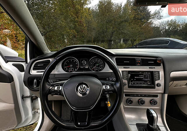 Білий Фольксваген Гольф, об'ємом двигуна 1.8 л та пробігом 127 тис. км за 11100 $, фото 12 на Automoto.ua