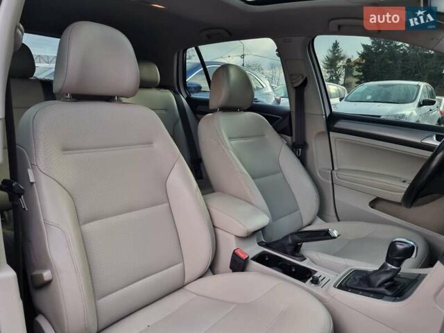 Белый Фольксваген Гольф, объемом двигателя 1.8 л и пробегом 127 тыс. км за 11199 $, фото 55 на Automoto.ua