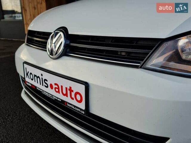 Белый Фольксваген Гольф, объемом двигателя 1.8 л и пробегом 127 тыс. км за 11199 $, фото 24 на Automoto.ua