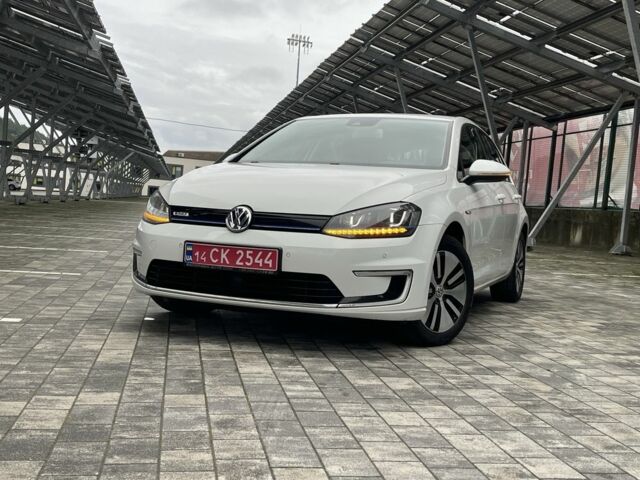 Фольксваген Гольф 2014 в Дрогобыче на Automoto.ua Белый Фольксваген Гольф, объемом двигателя 0 л и пробегом 96 тыс. км за 8750 $, фото 2 на Automoto.ua