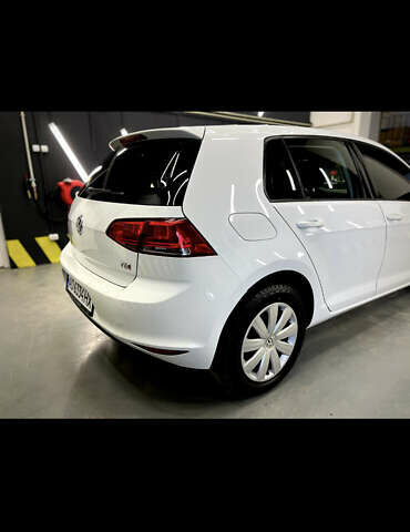 Белый Фольксваген Гольф, объемом двигателя 1.97 л и пробегом 288 тыс. км за 11900 $, фото 13 на Automoto.ua