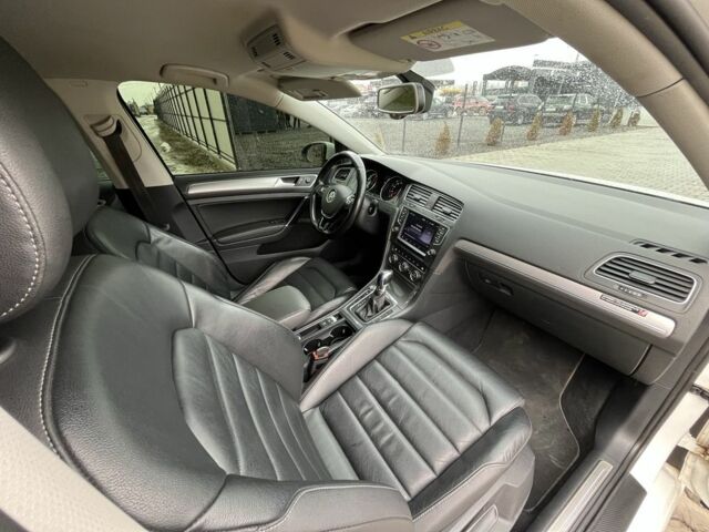 Білий Фольксваген Гольф, об'ємом двигуна 0 л та пробігом 104 тис. км за 9000 $, фото 18 на Automoto.ua