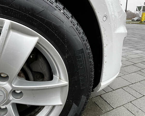 Белый Фольксваген Гольф, объемом двигателя 0 л и пробегом 186 тыс. км за 8100 $, фото 7 на Automoto.ua