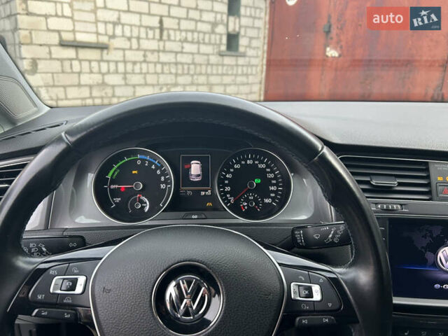 Білий Фольксваген Гольф, об'ємом двигуна 0 л та пробігом 165 тис. км за 9500 $, фото 26 на Automoto.ua