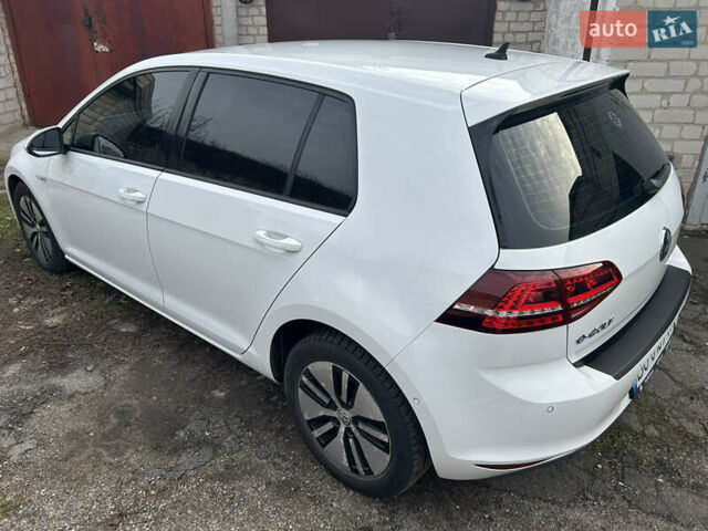 Білий Фольксваген Гольф, об'ємом двигуна 0 л та пробігом 165 тис. км за 9500 $, фото 4 на Automoto.ua